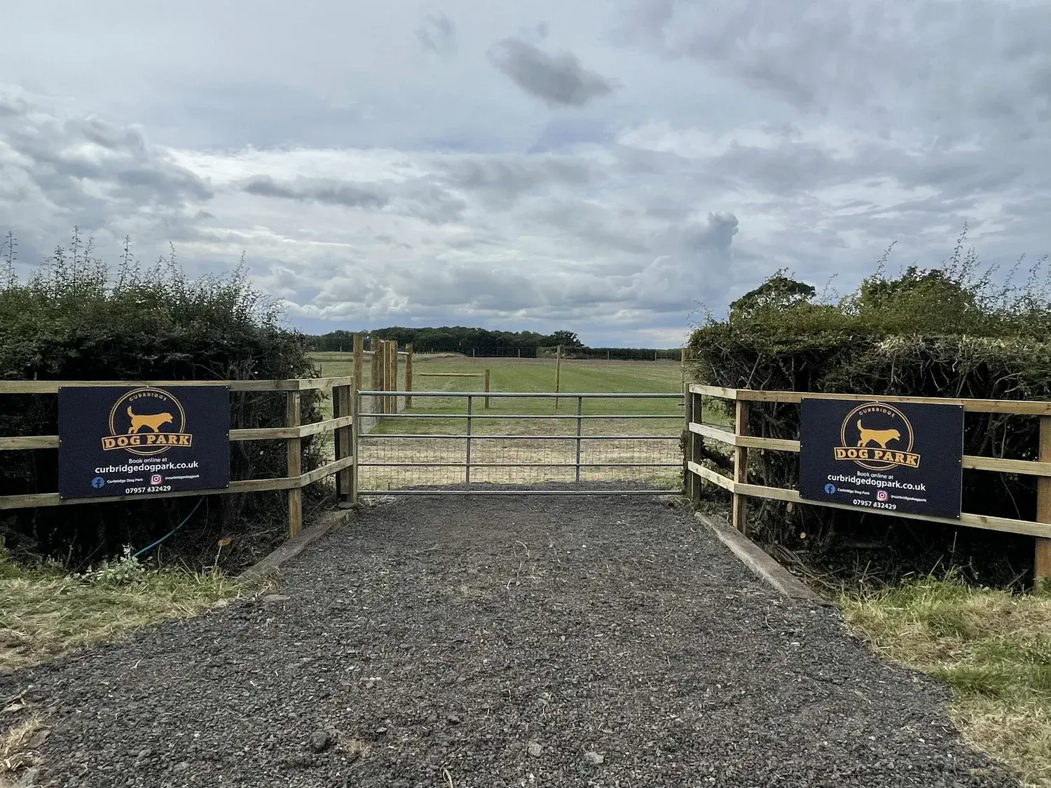 The entrance gate to Curbridge Dog Park